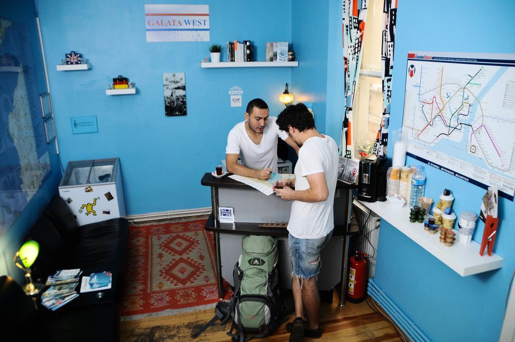 Galata West Hostel イスタンブール エクステリア 写真